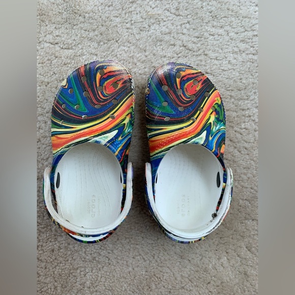 Crocs Toddler Size 7 / C7 Out of this World II Multicolor Tie Dye Clogs Sandals - Picture 4 of 7